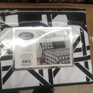 New 6pcs King size sheet set Black and white